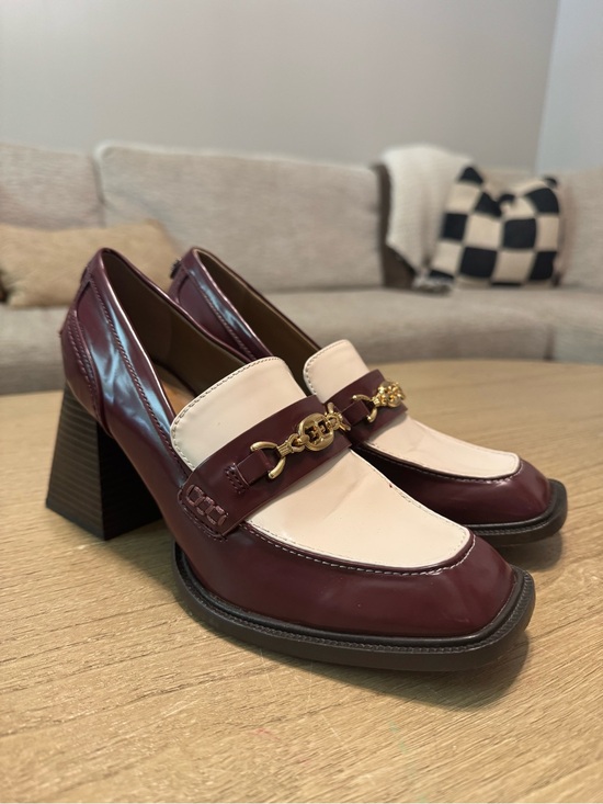 Sam Edelman Shoes - Sam Edelman Two-Tone Burgundy and Cream Block Heel Loafers with Gold Chain